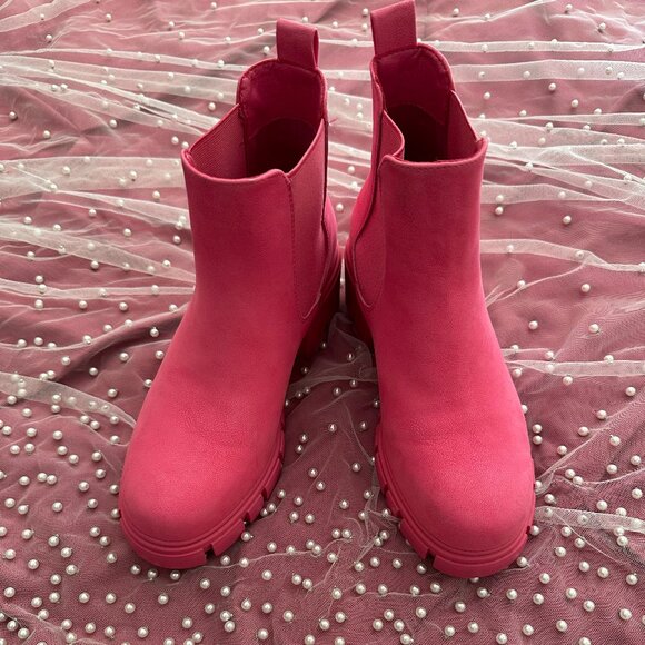 MIA Hot Pink Chelsea Platform Lug Boots Size 6 - Picture 9 of 10